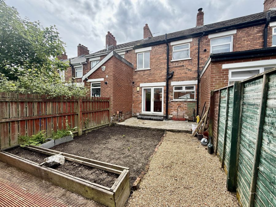 44 Loopland Gardens
