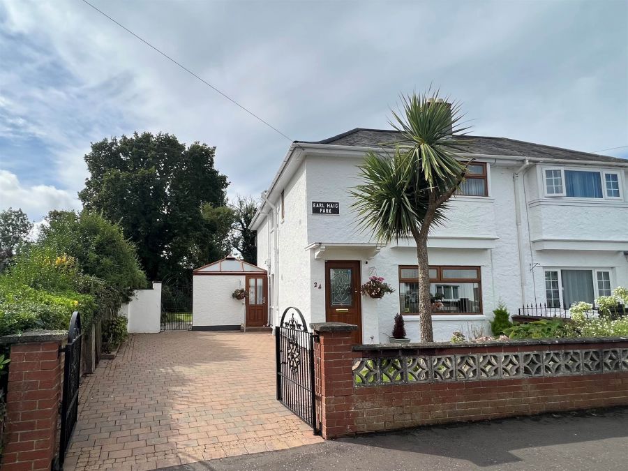24 Earl Haig Park, Ardenlee Avenue, Belfast, BT6 8NR