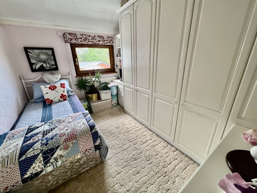 24 Earl Haig Park