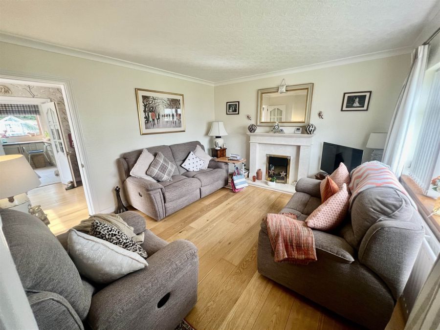 24 Earl Haig Park