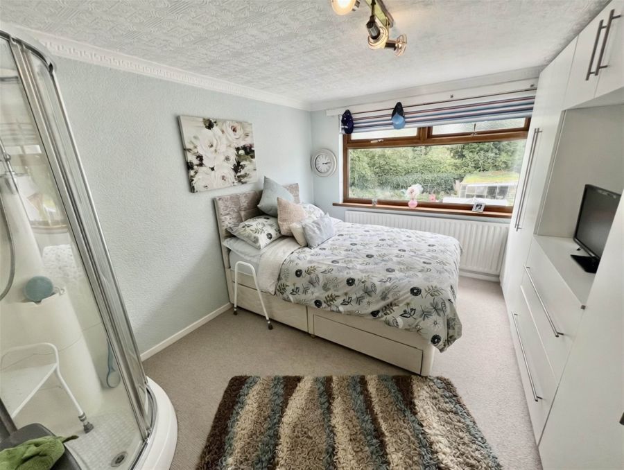 24 Earl Haig Park