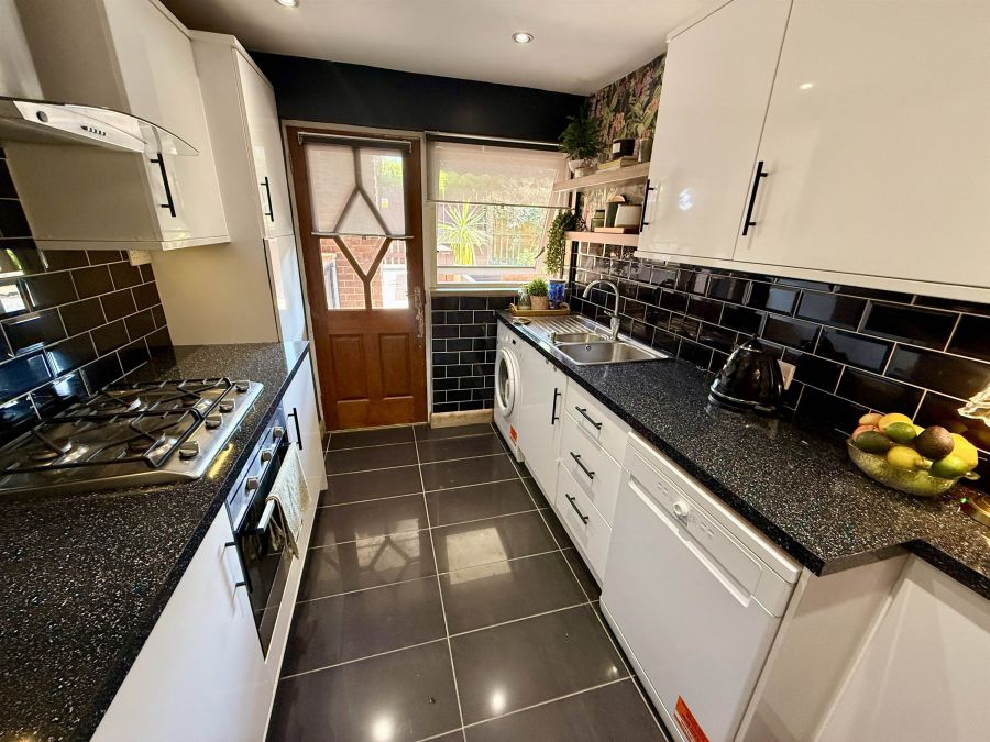 3 Braeside Grove