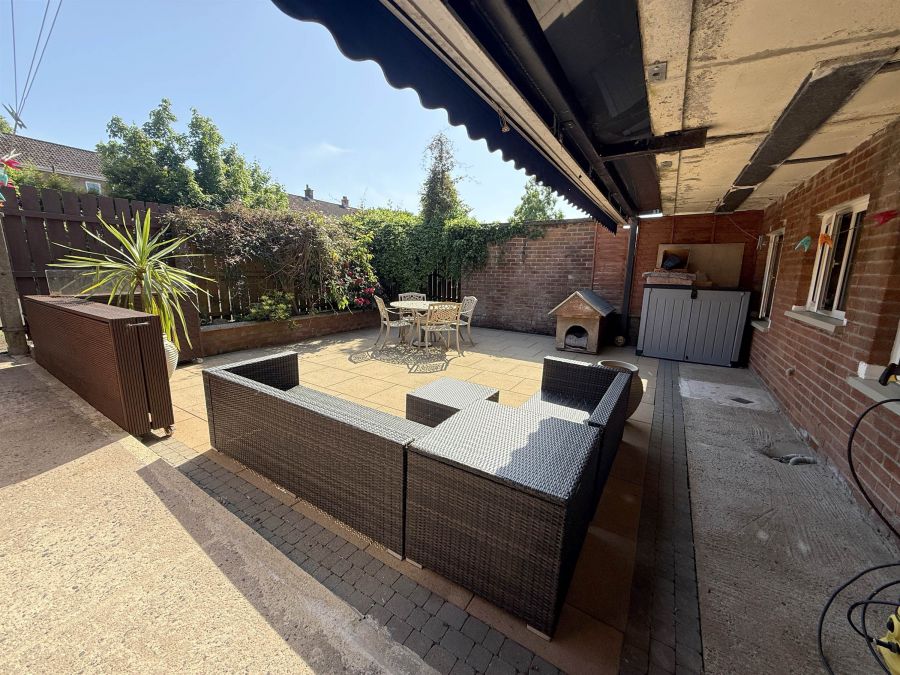3 Braeside Grove