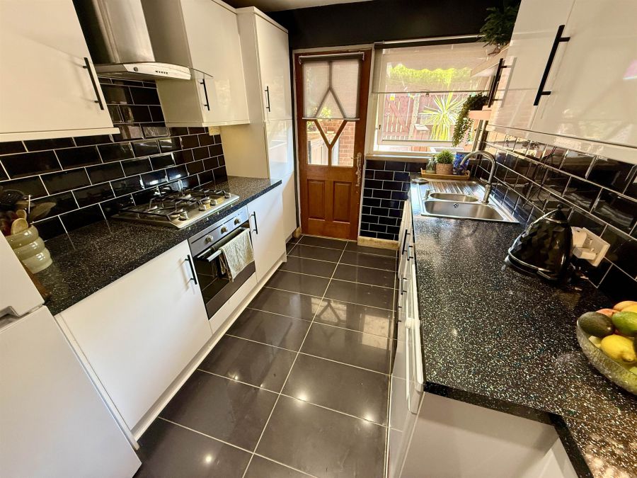 3 Braeside Grove