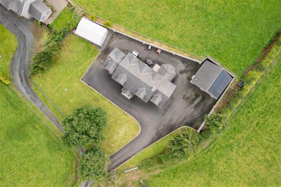 27 Lisnahilt Road