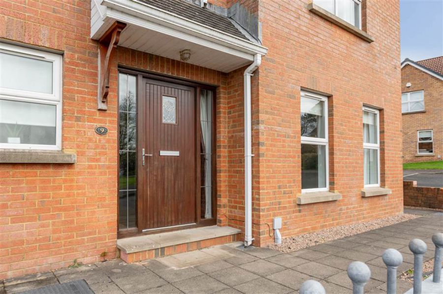 9 Knowehead Hill