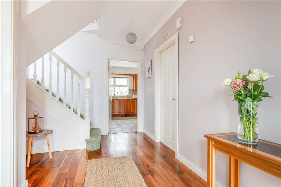 9 Knowehead Hill