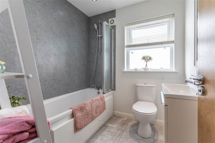 17 Leighinmohr Gardens 17 Leighinmohr Gardens