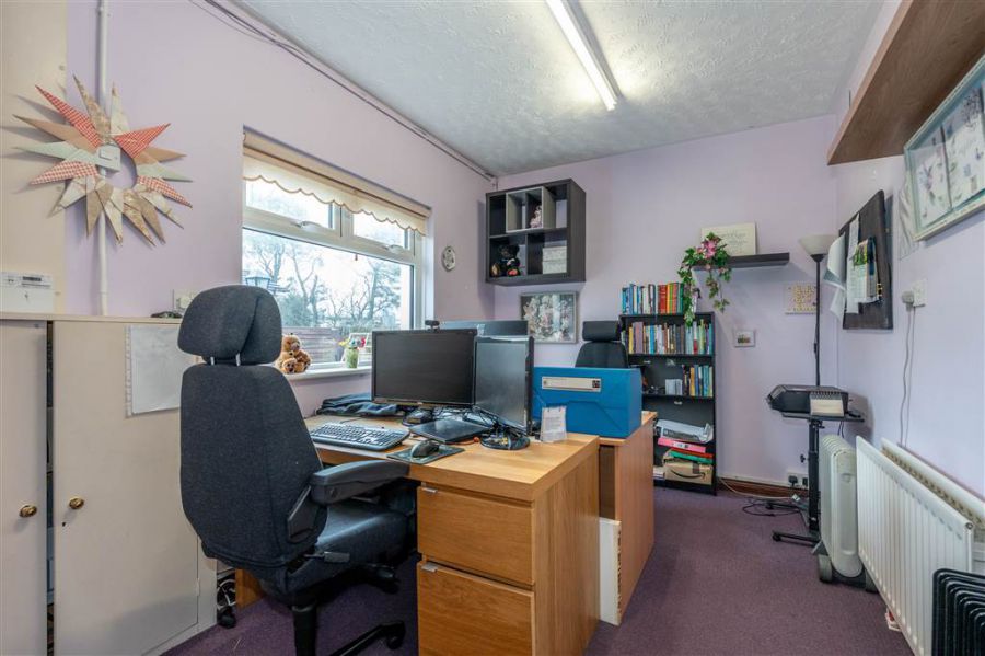 3 Tullyreagh Road