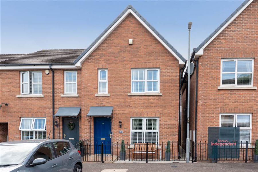 34 Leighinmohr Crescent, Ballymena, BT42 2FB