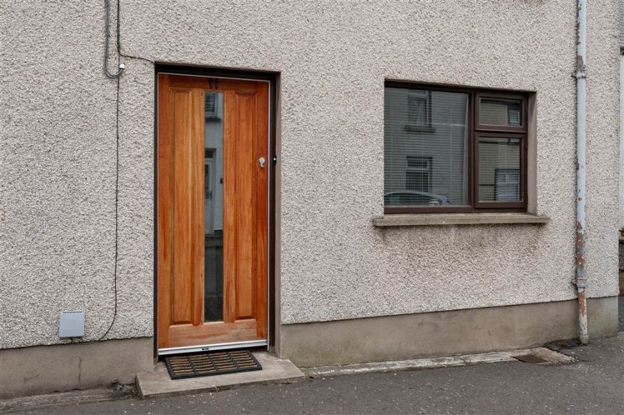 11 Pottinger Street