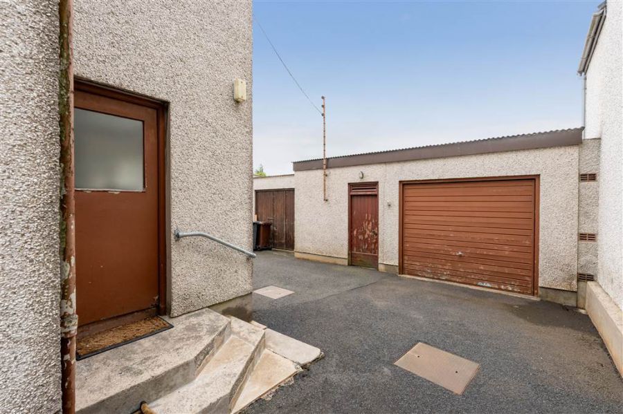 11 Pottinger Street