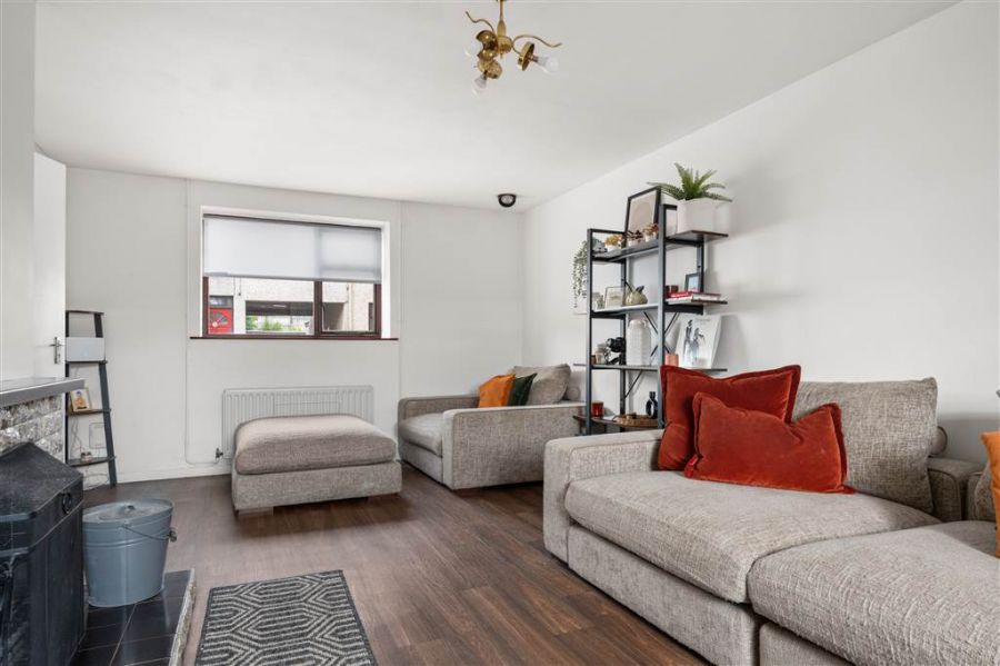 11 Pottinger Street