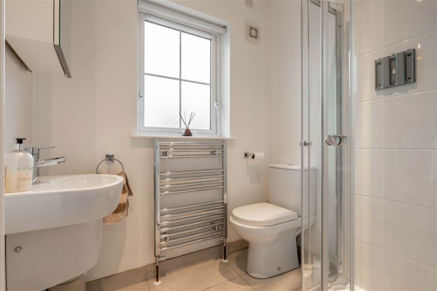 8 Foxton Wood Square