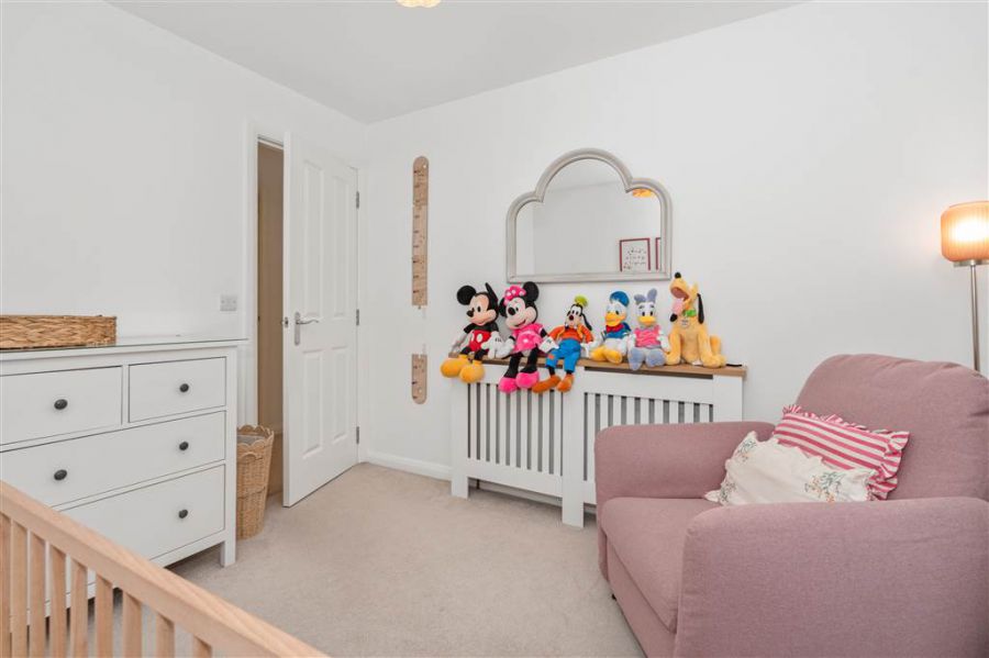 8 Foxton Wood Square