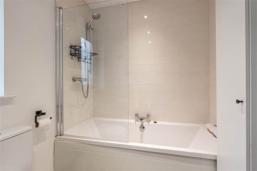 8 Foxton Wood Square