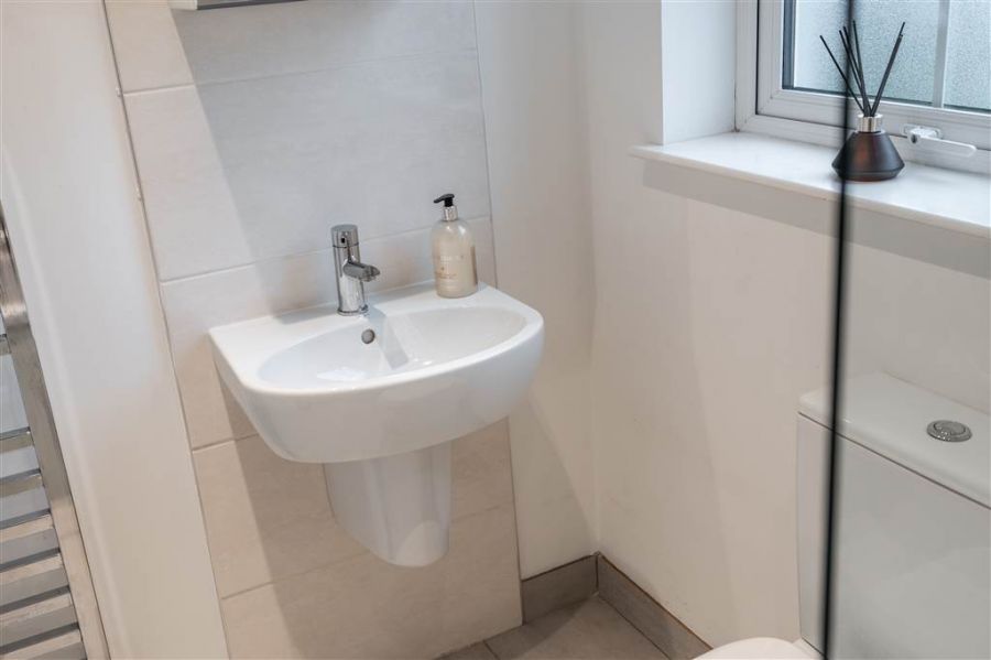 8 Foxton Wood Square