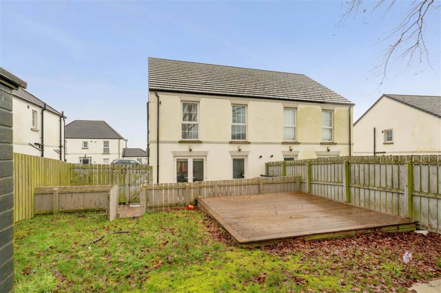 8 Foxton Wood Square