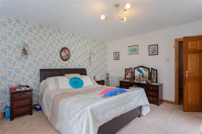 8 Killycowan Road