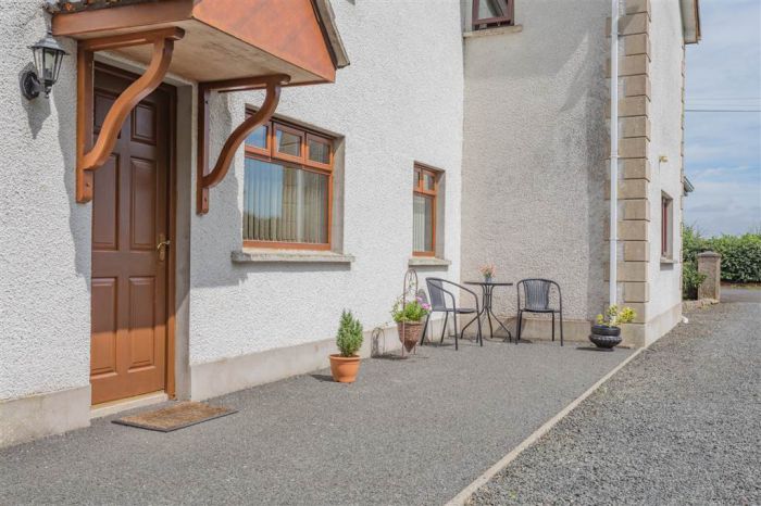 8 Killycowan Road