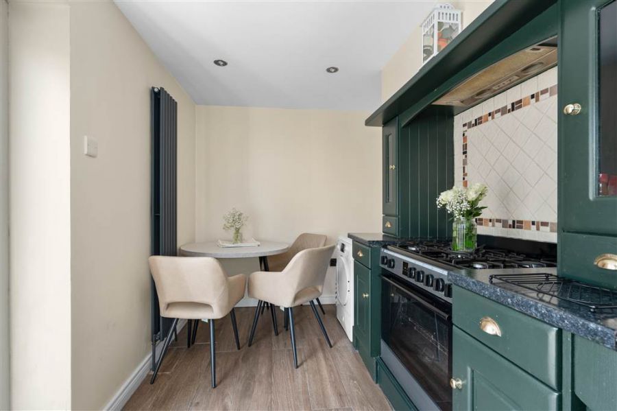 63 Crosshill View