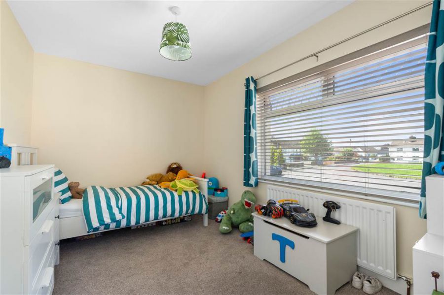 63 Crosshill View