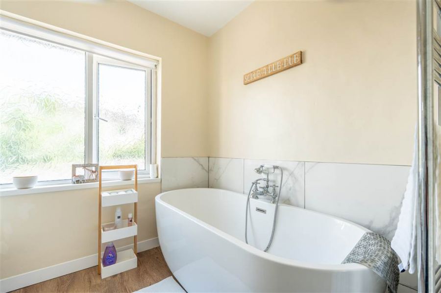 63 Crosshill View