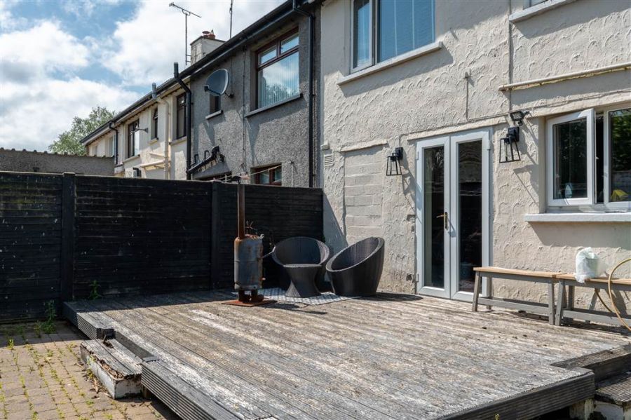 63 Crosshill View