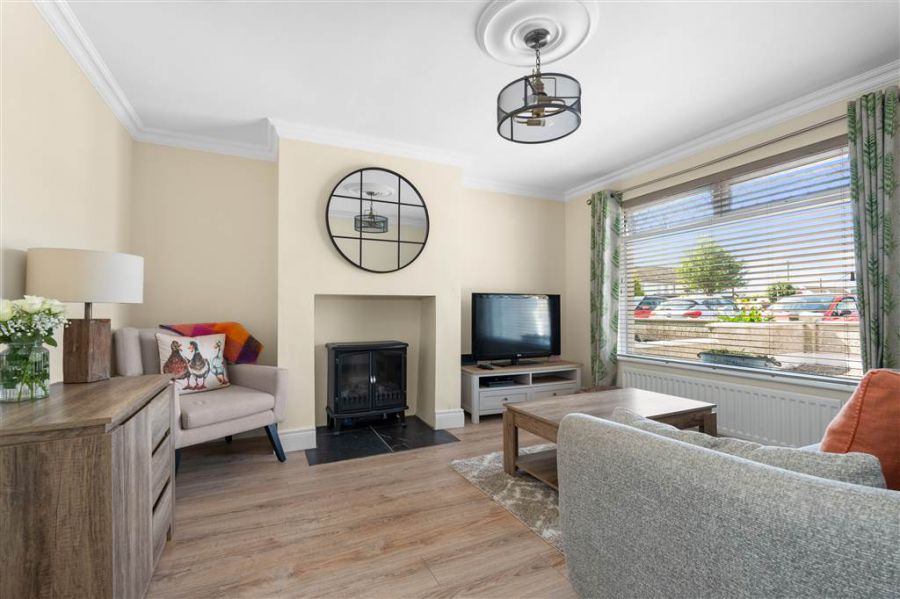 63 Crosshill View