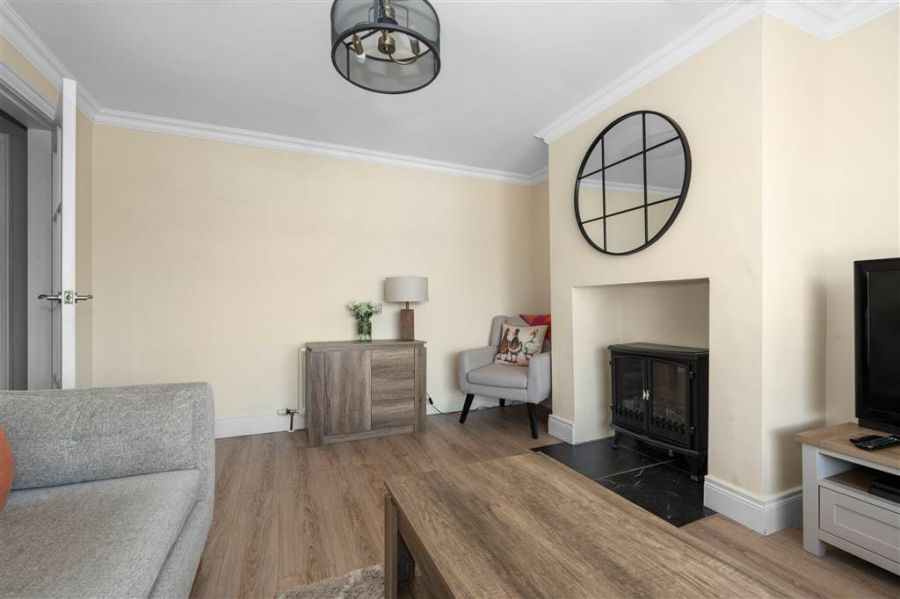 63 Crosshill View