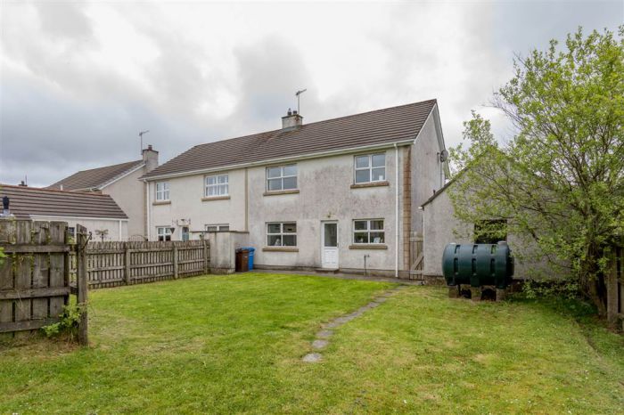 25 Craignamaddy Heights 25 Craignamaddy Heights