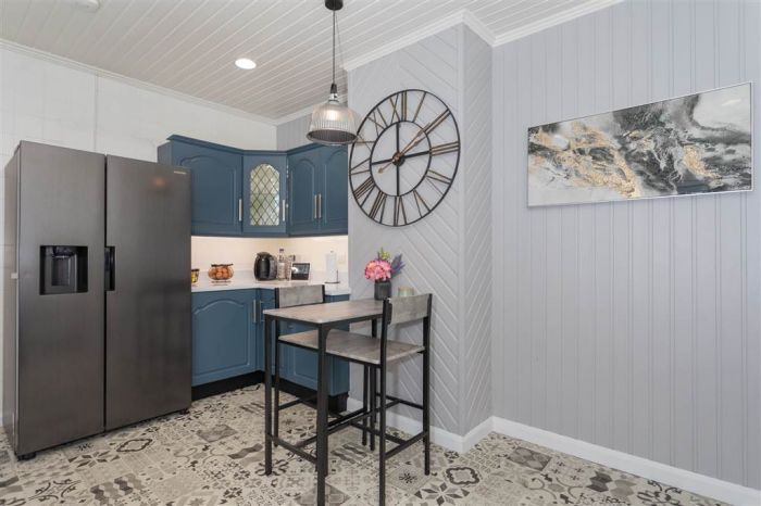 26a Montague Park