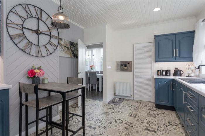 26a Montague Park