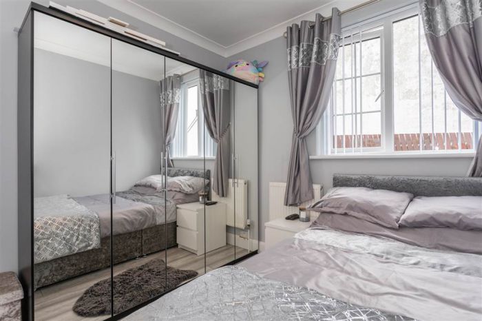 26a Montague Park