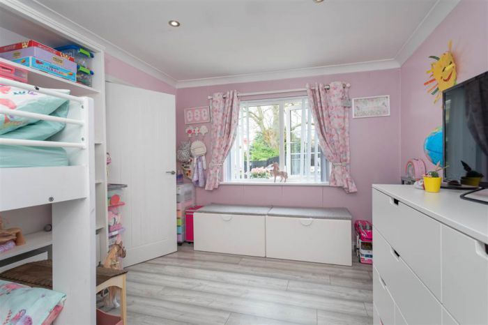 26a Montague Park