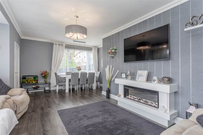 26a Montague Park