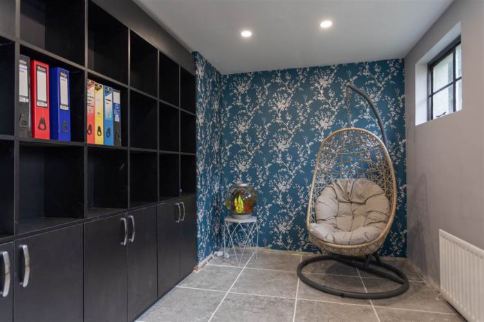 26a Montague Park