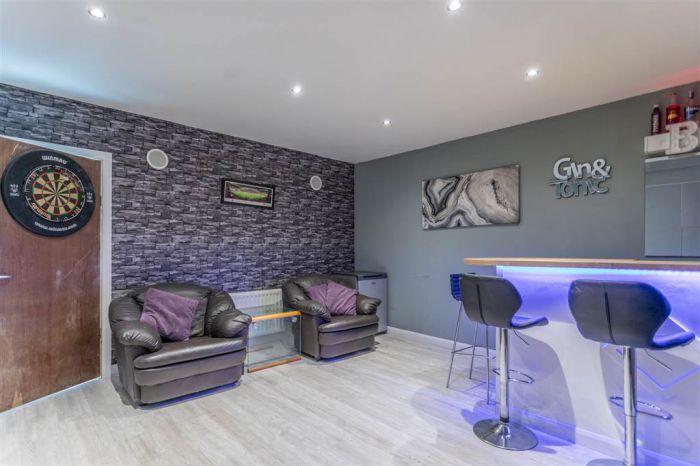 26a Montague Park