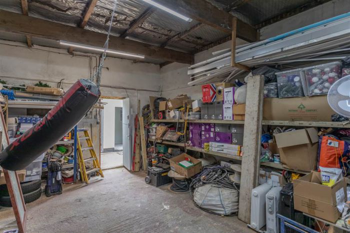 26a Montague Park