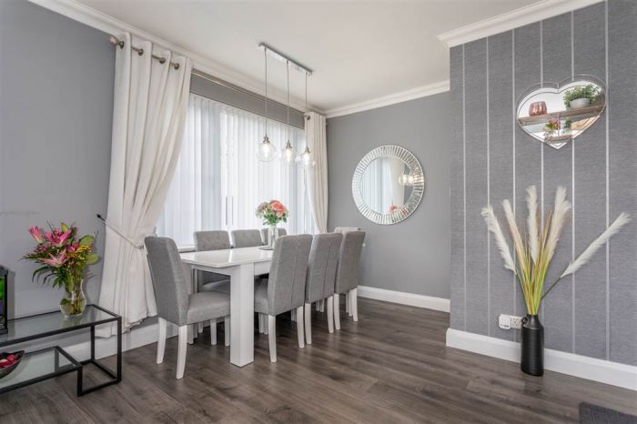 26a Montague Park