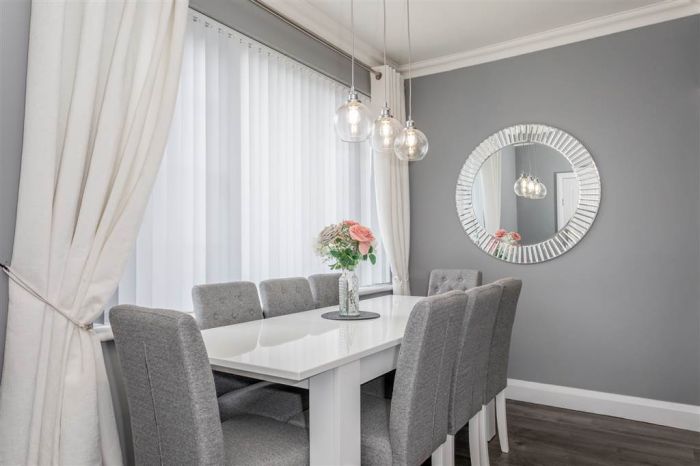 26a Montague Park