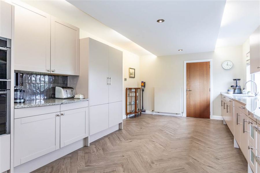 8 Cranfield Road