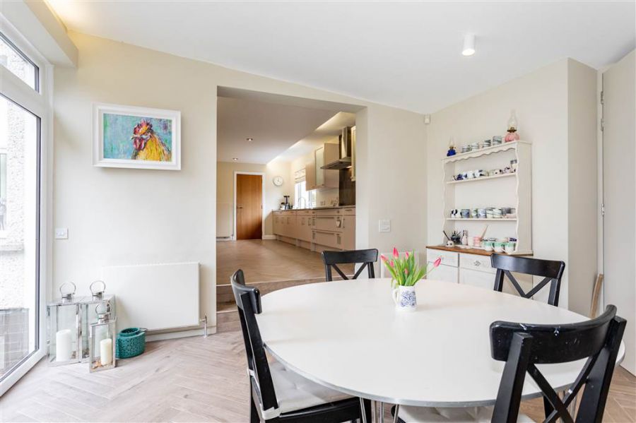 8 Cranfield Road