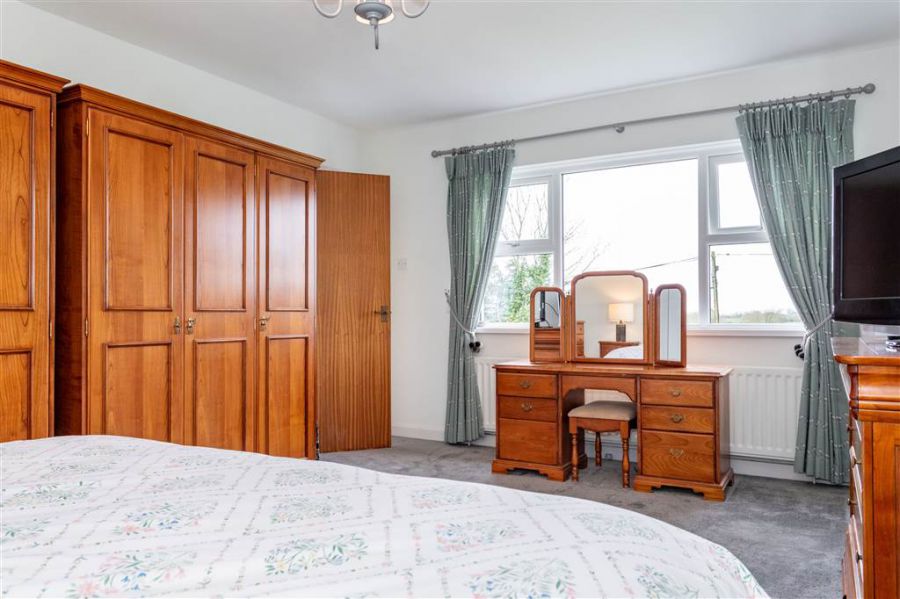 8 Cranfield Road