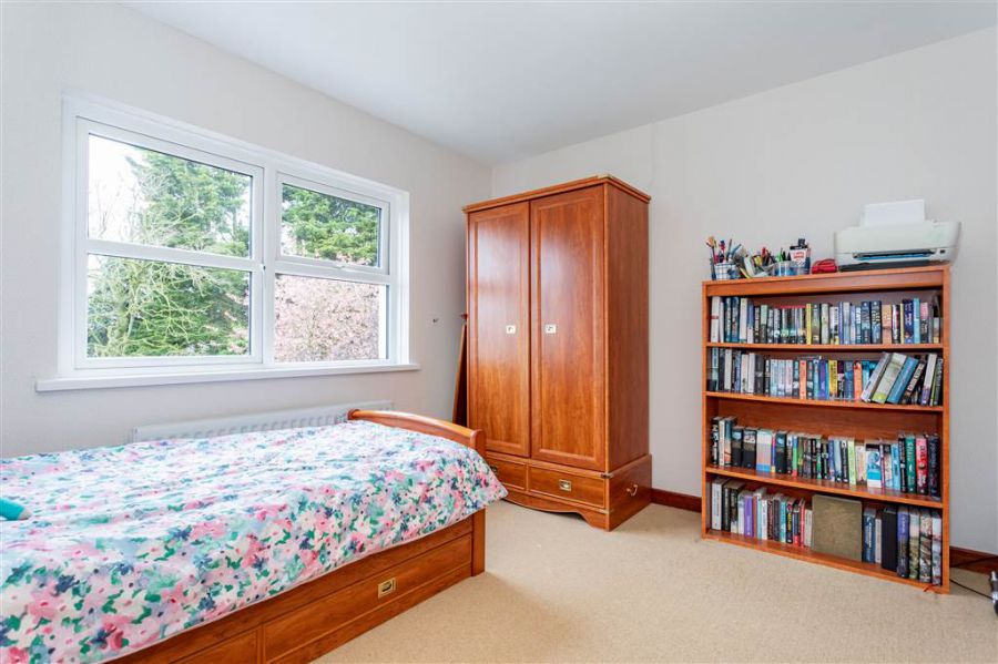 8 Cranfield Road