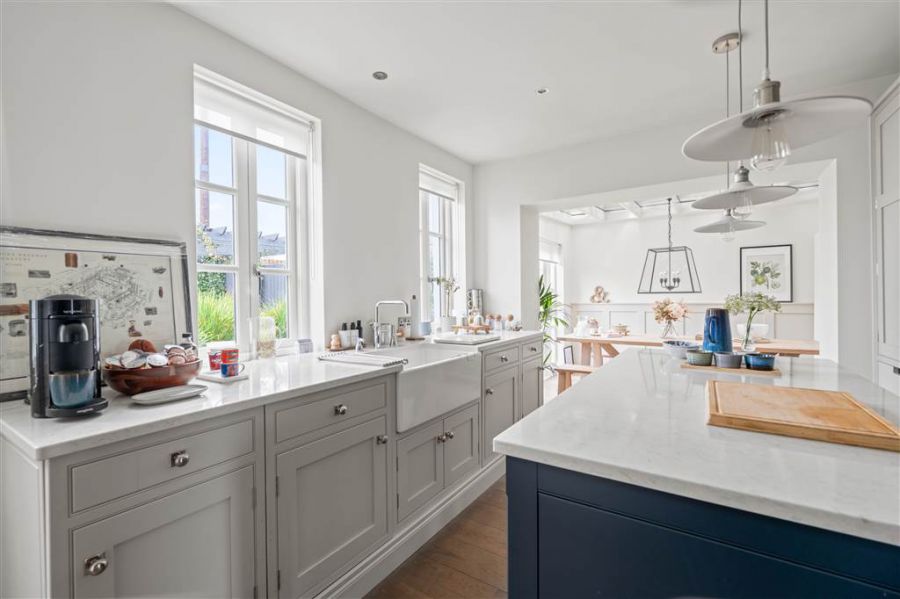 4 Ballyloughan Avenue