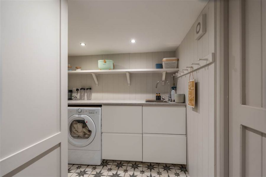 4 Ballyloughan Avenue