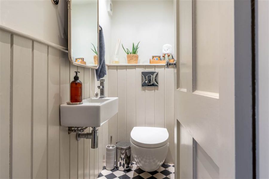 4 Ballyloughan Avenue