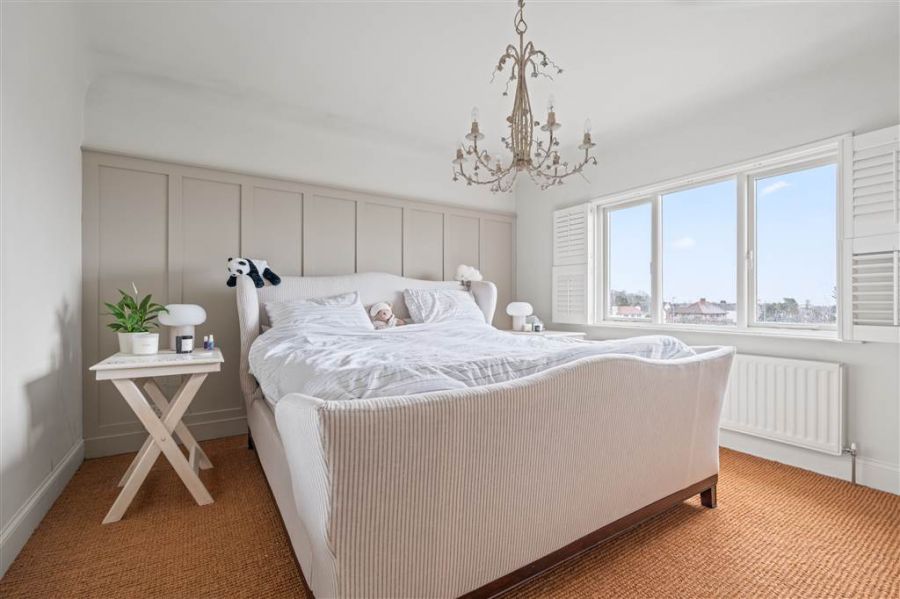 4 Ballyloughan Avenue