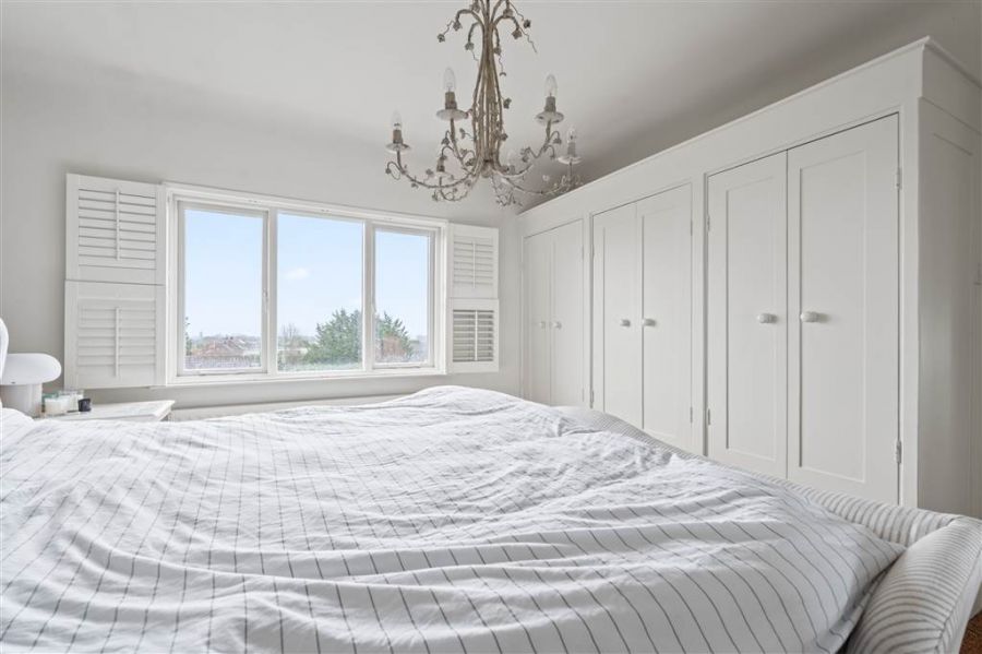 4 Ballyloughan Avenue